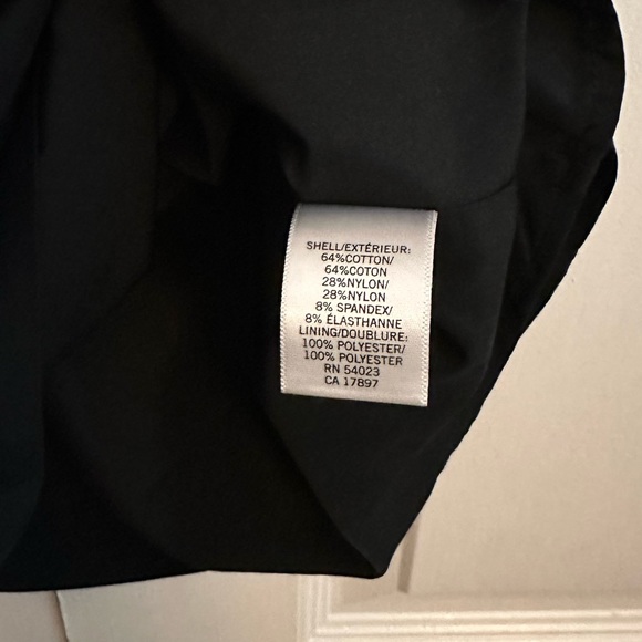 Banana Republic Factory - Basic Black Skirt - Picture 3 of 3